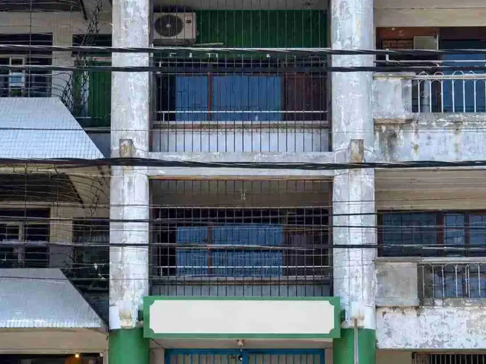 Dijual Ruko 3 lantai Raya Kapasan