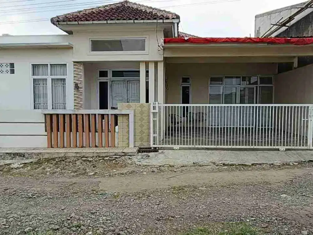 Rumah Luas Siap Huni Kavling Limus Nunggal Kota Sukabumi