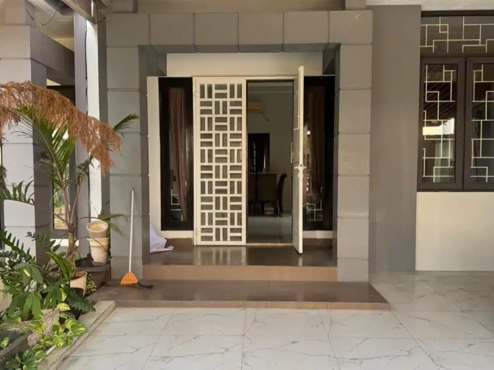 Dijual Cepat Rumah Siap Huni di Raffles Hills :