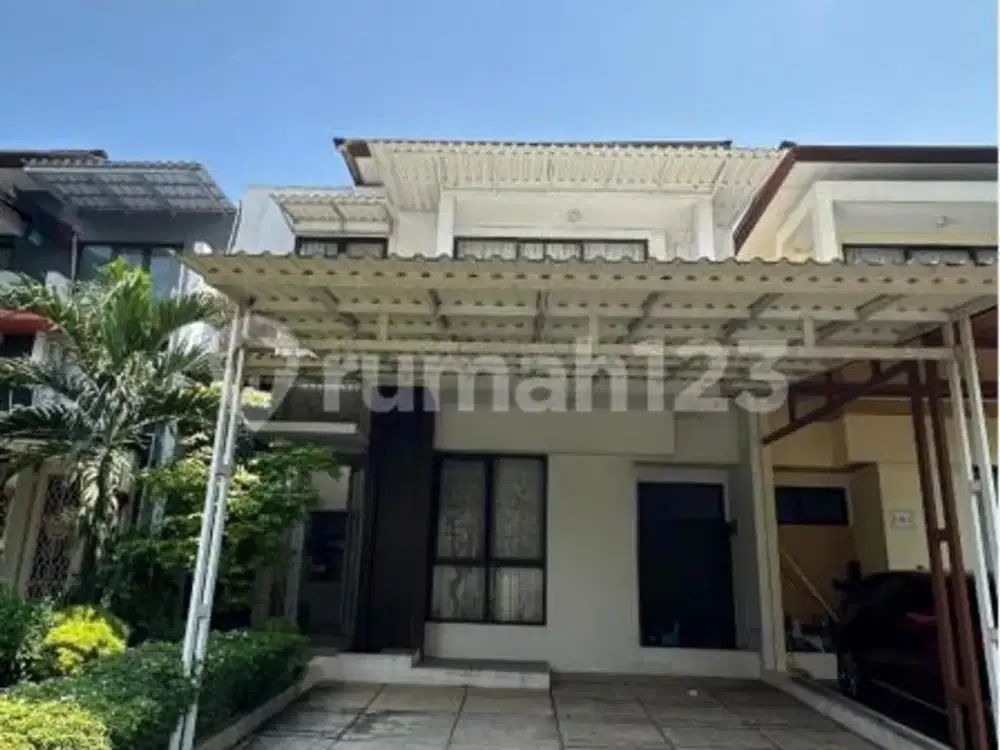 Rumah Minimalis di The Green BSD 2 Lantai Semi Furnish Siap Huni