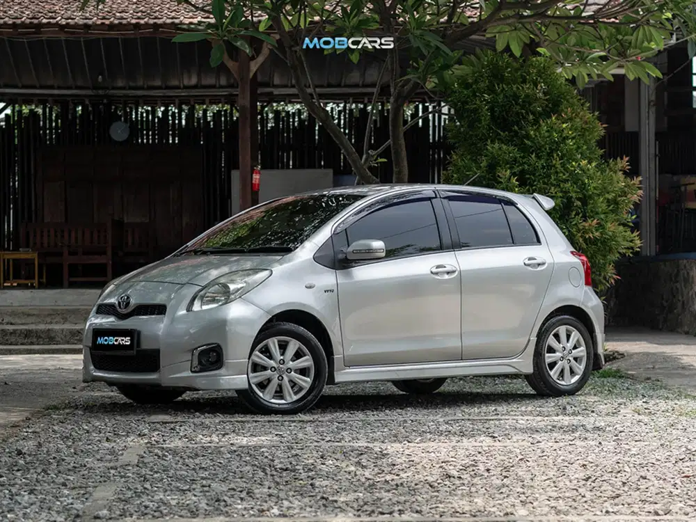 Yaris E 1.5 AT 2012