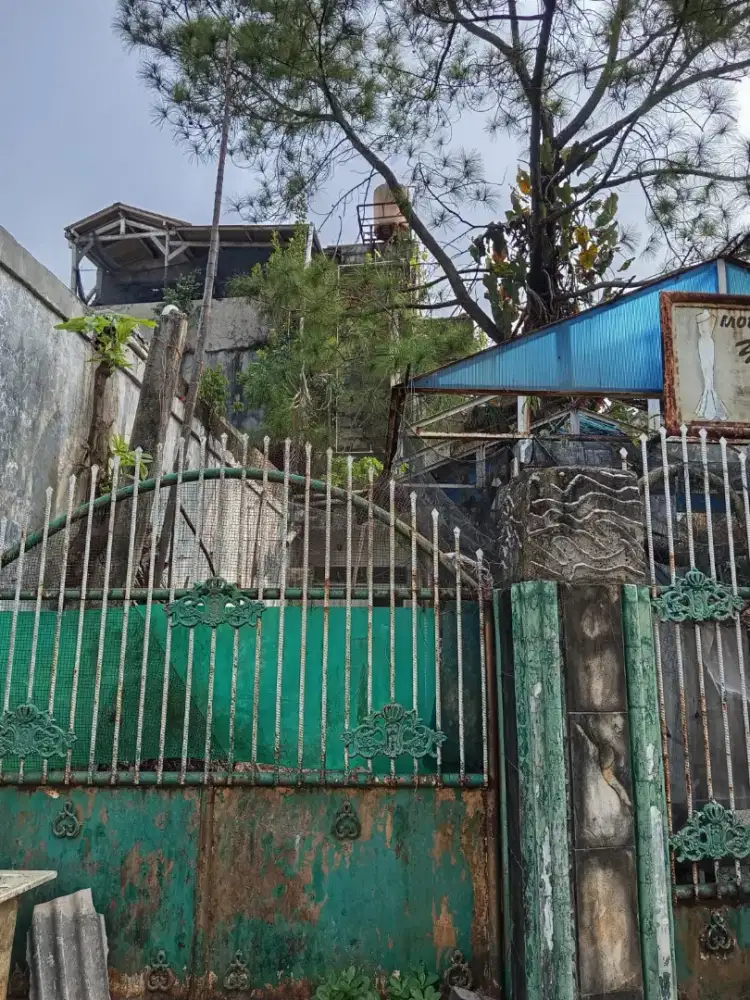 JUAL TANAH (ADA BANGUNAN)