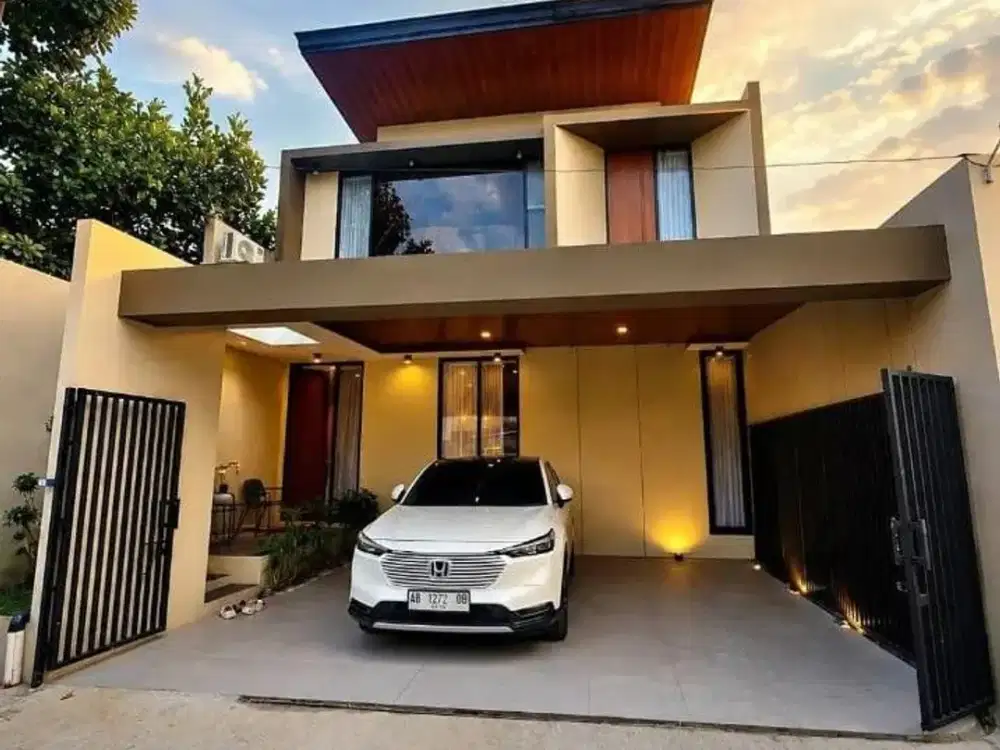 Full Furnish Mewah! Rumah Dekat Stadion Maguwoharjo Jogja