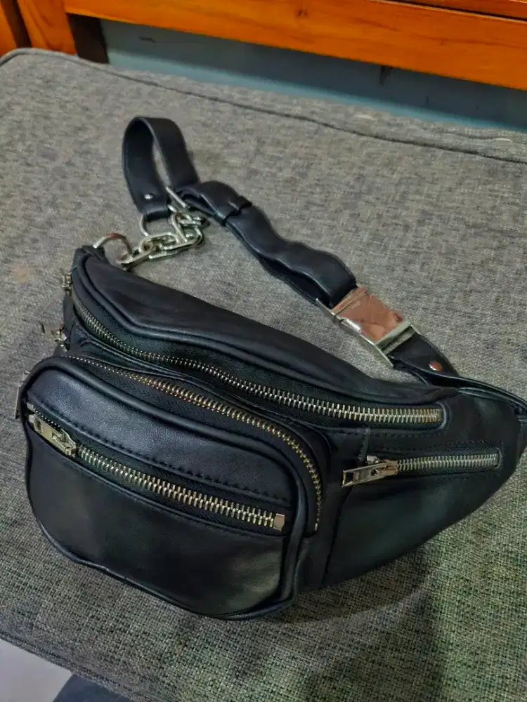 Preloved waistbag alexander wang kulit asli istimewa