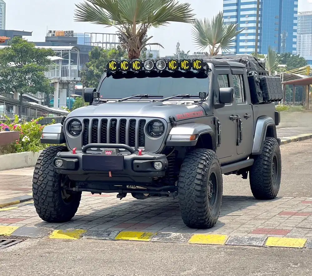 Jeep Gladiator Rubicon Double Cabin 2023 / Pentastar / Full Modifed