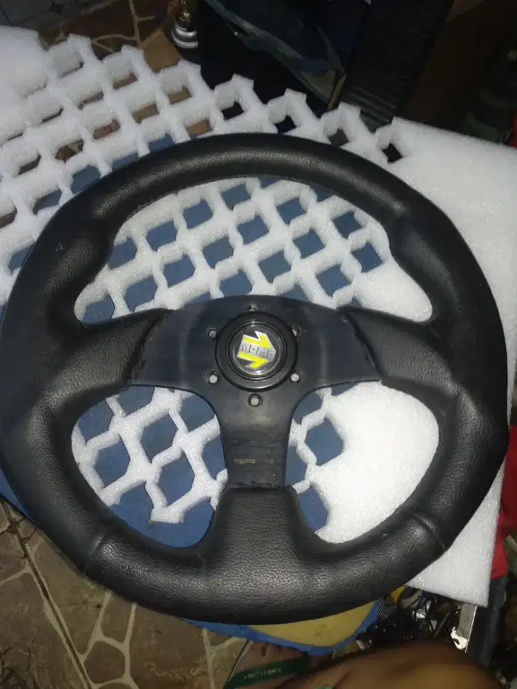 Stir Racing Momo Corse
