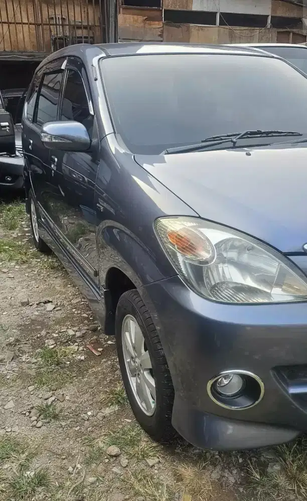 Toyota Avanza 2010 Bensin
