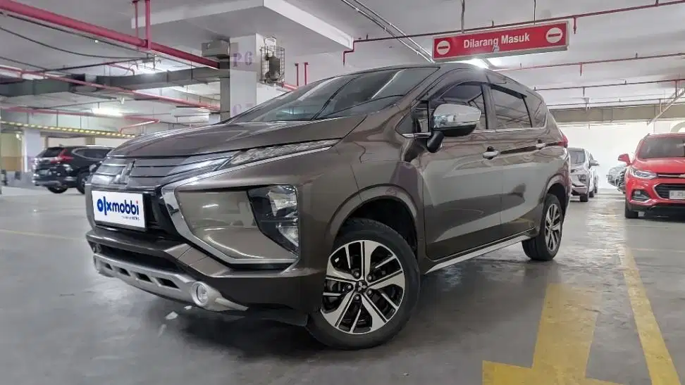 DP 10 JT Mitsubishi Xpander 1.5 Ultimate Bensin-AT Coklat 2019