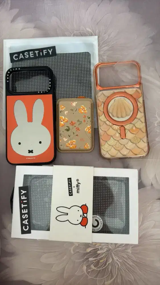 Casetify iphone 17 promax preloved