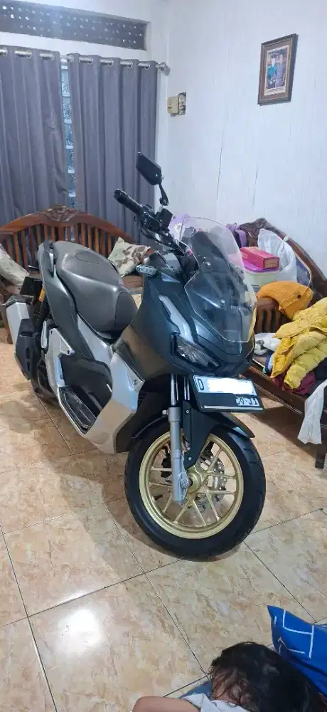 Adv 150 ABS istimewa