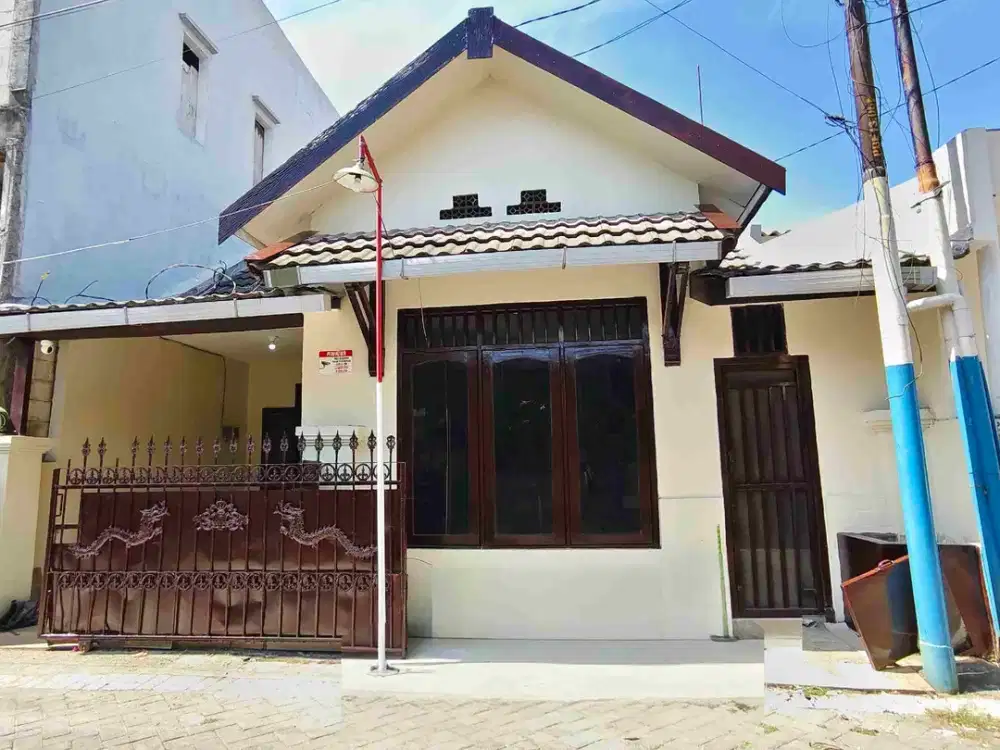 Disewakan Rumah Full Renovasi Perum Sedati Permai Sidoarjo Dekat Bandara & Tol Juanda serta Tol Tambak Sumur dan dekat Pondok Tjandra juga Akses ke Industri Rungkut SIER