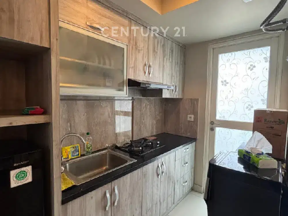 Apartemen Kesingtown Luas 31m Furnish Dikelapa Gading.