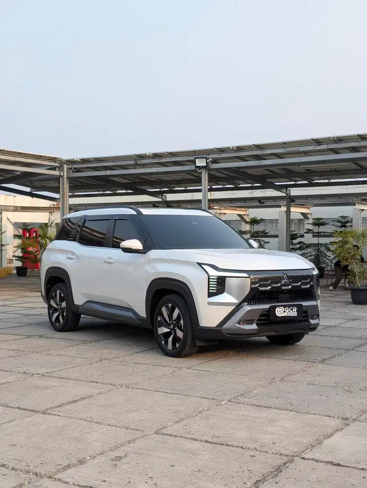 • KM 8RB • MITSUBISHI DESTINATOR PREMIUM AT 2026
