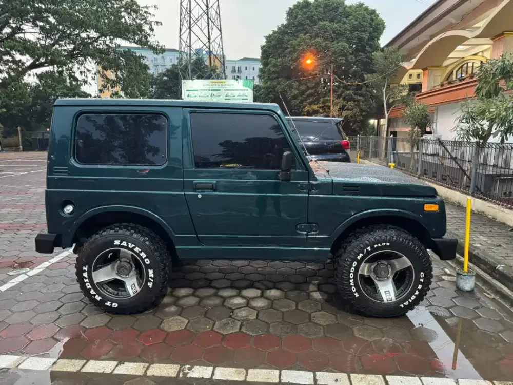Katana 2002 Hijau