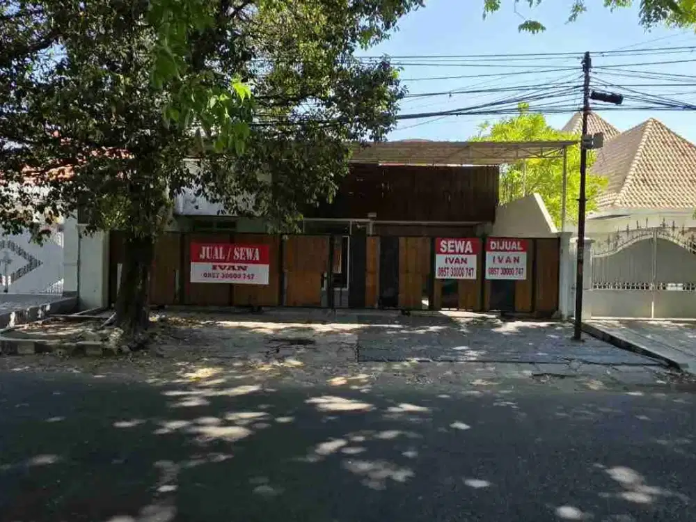 Surabaya kota. jalan Progo dekat raya darmo