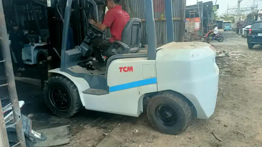 Mutiara forklift