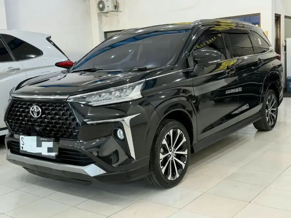 Toyota Avanza Veloz Q 2023 Matic Hitam Favorit