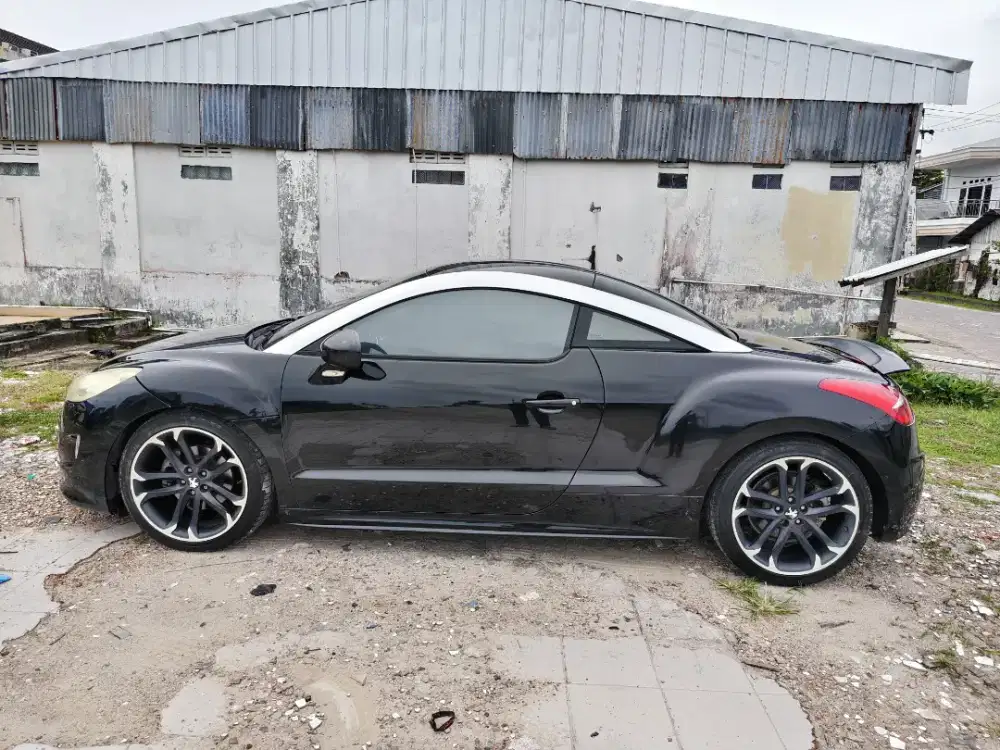 Peugeot RCZ 2012