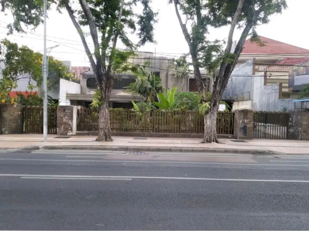raya darmo surabaya