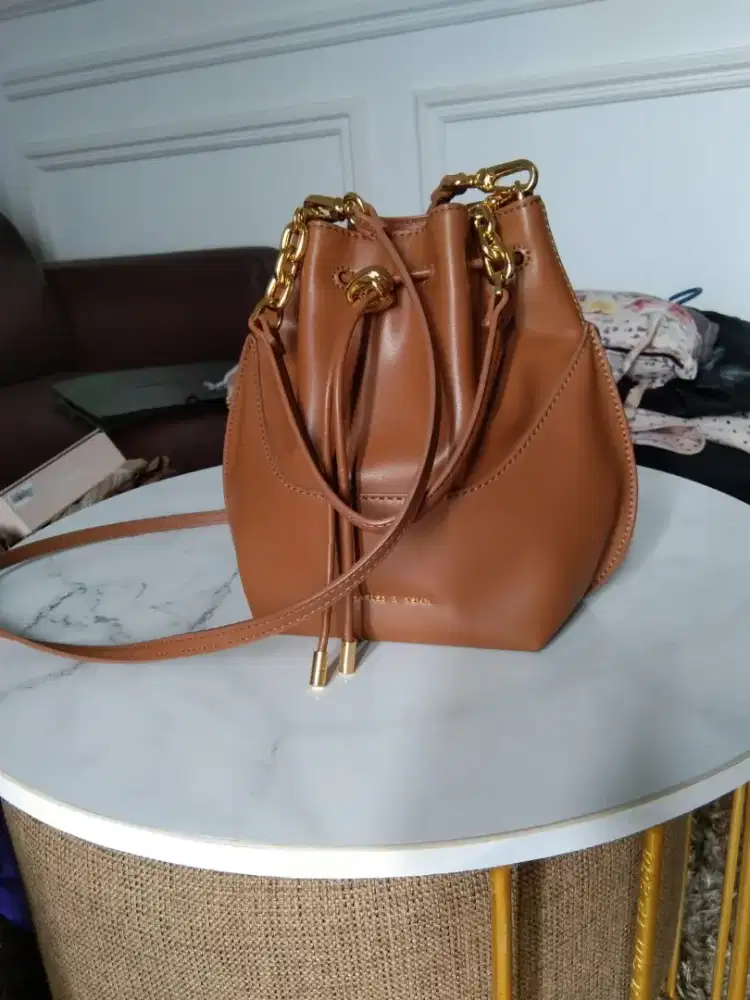 Tas brand Charles,gost,hush puppies,elizabet