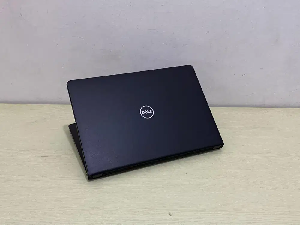Dell Vostro 14-3468 Intel Core i5-7200U RAM 8 SSD 256 GB Nvme Mulus