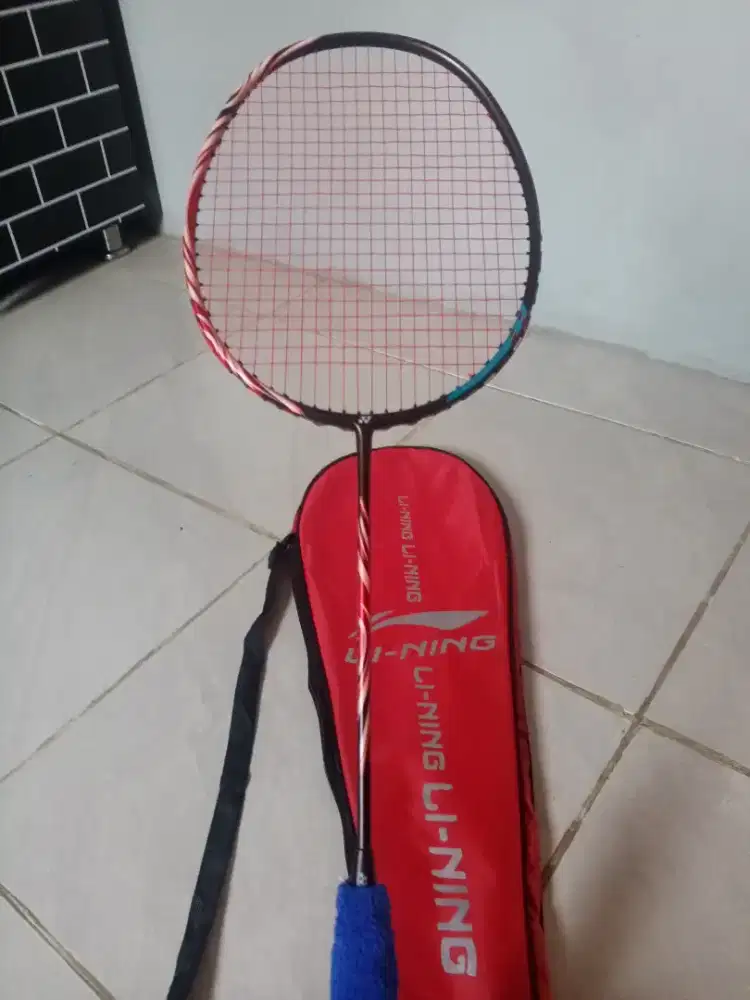 Raket Yonex Astrox (baru)