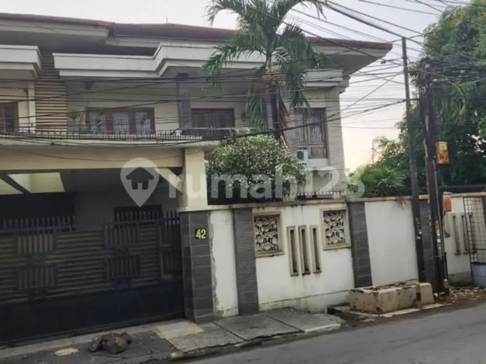 Dijual Rumah di Mampang Prapatan, Jakarta Selatan