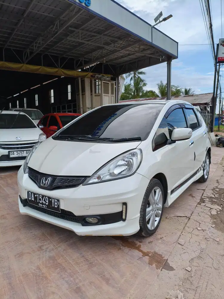 HONDA JAZZ RS 1.52012 A/T