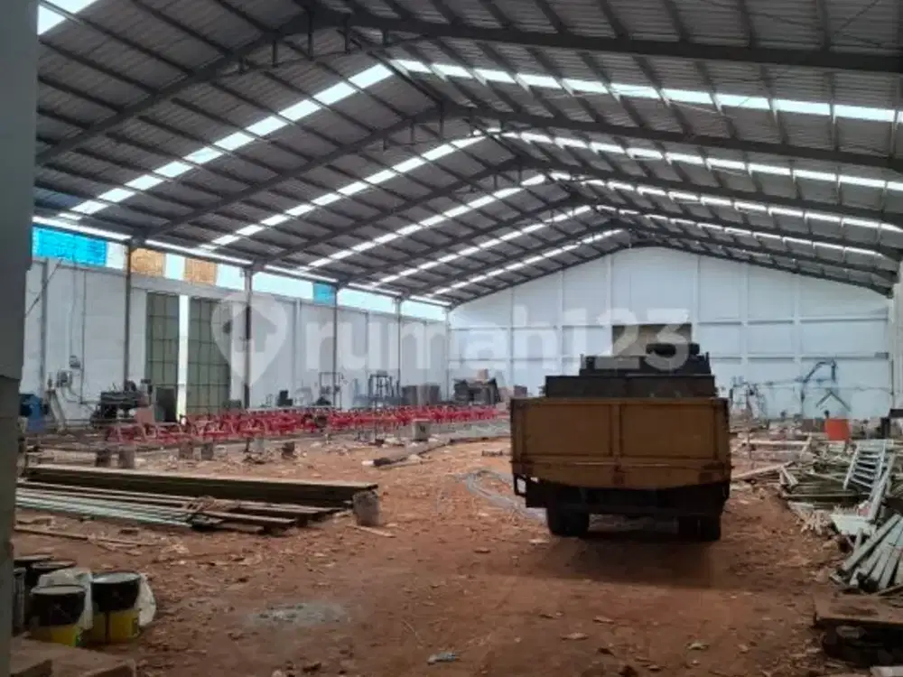 Lahan Dan Gudang 2 Lantai di Serpong Utara, Tangerang Selatan