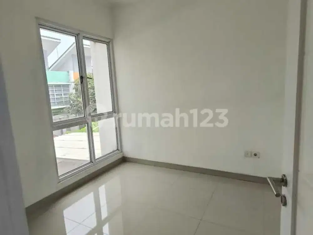 Dijual Cepat Rumah 2 Lantai di Riviera Gading Serpong, Tangerang
