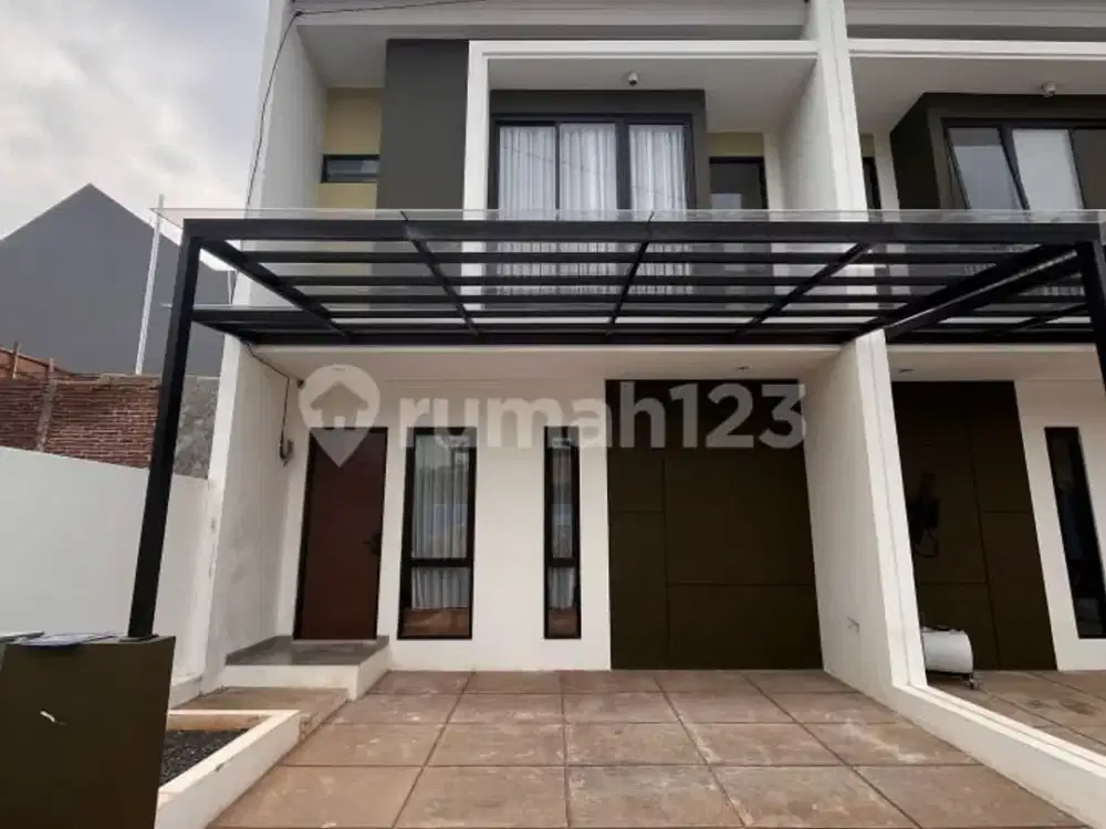 Dijual Cepat Rumah Cantik di Cluster Beryl Regency Melati Mas Serpong, Tangerang Selatan