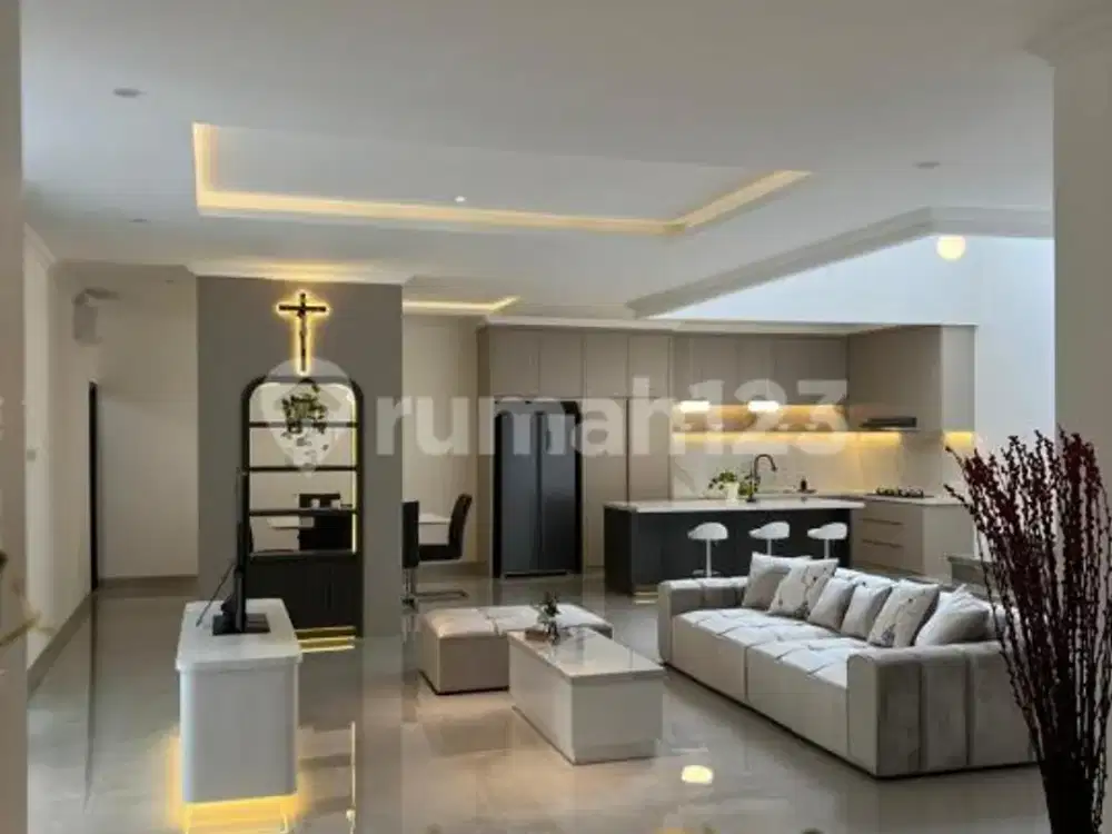 Dijual Cepat Rumah 2 Lantai American Classic di Alam Sutera, Tangerang Selatan