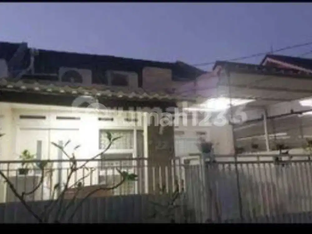 Dijual Cepat Rumah bagus sudah renovasi 1,5 lantai di Nusaloka BSD, Tangerang Selatan