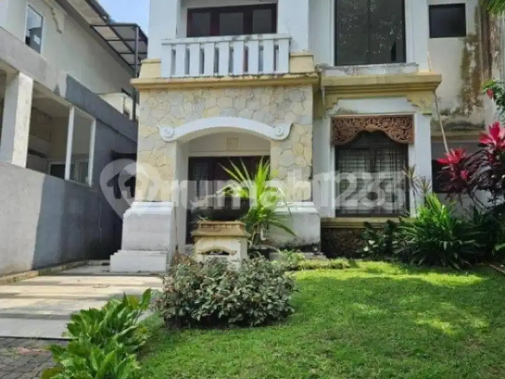 Rumah 2 Lantai Semi Furnished di The Green Cluster Banyan Ville