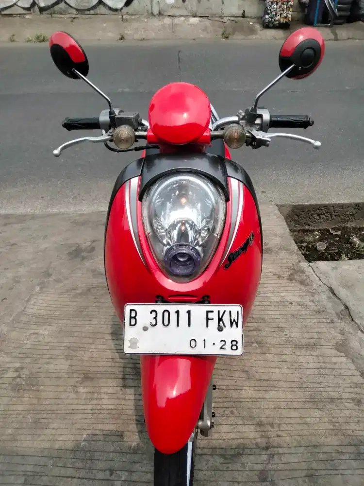 SCOOPY 2013 SS KOMPLIT MULUSS BKS KAB