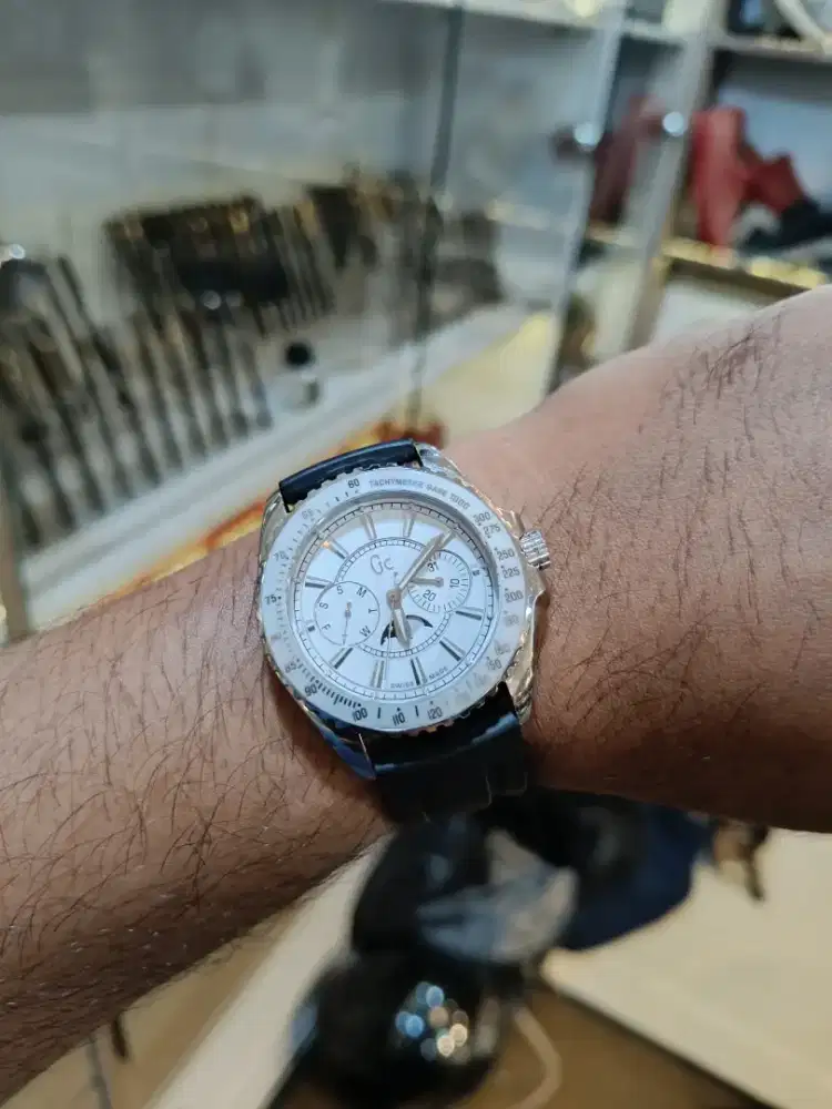 Guess collection