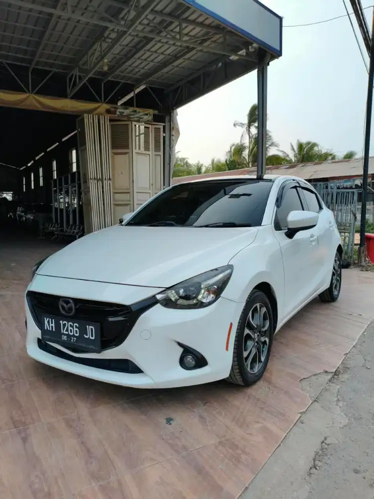 MAZDA 2 R 1.5 SKYACTIV CVT 2016 A/T