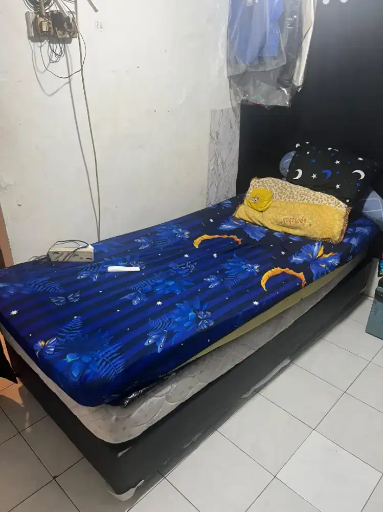 dijual divan 90x200cm