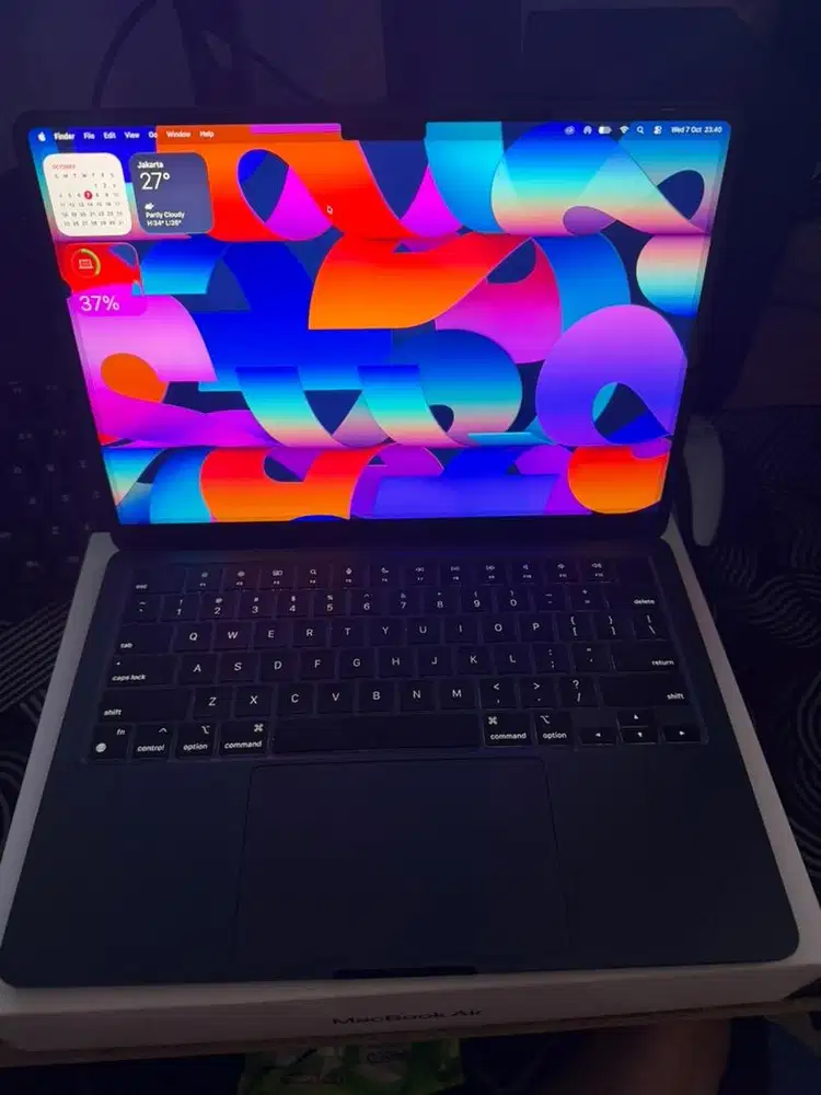 Jual Laptop MacBook Air M2 8/256 GB Ibox