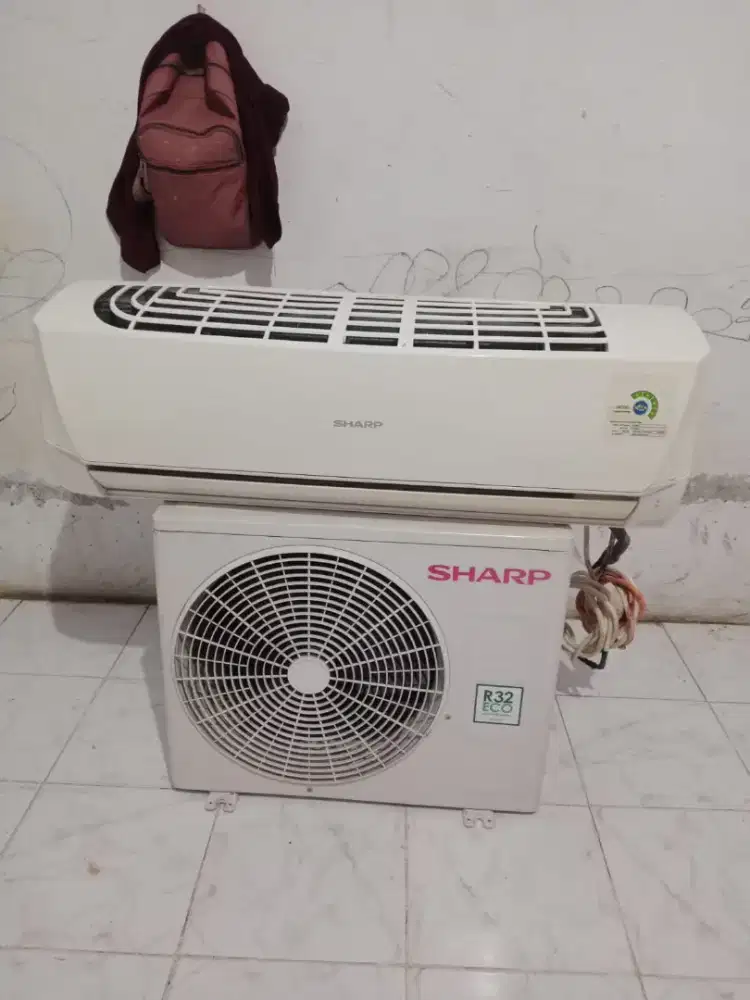 Dijual AC setengah pk merek Sharp siap pasang dan bergaransi