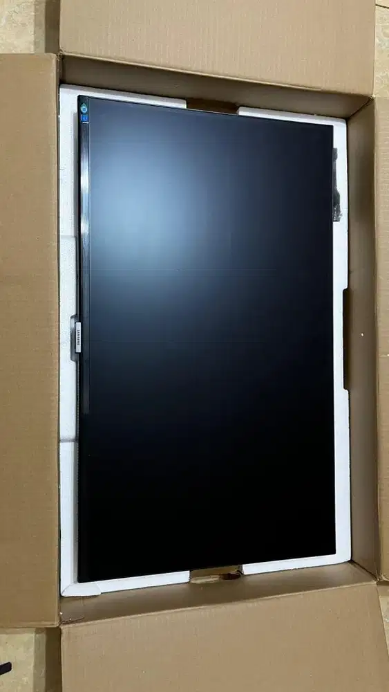 SAMSUNG VIEWFINITY S8  [MASIH ADA GARANSI SAMSUNG]
