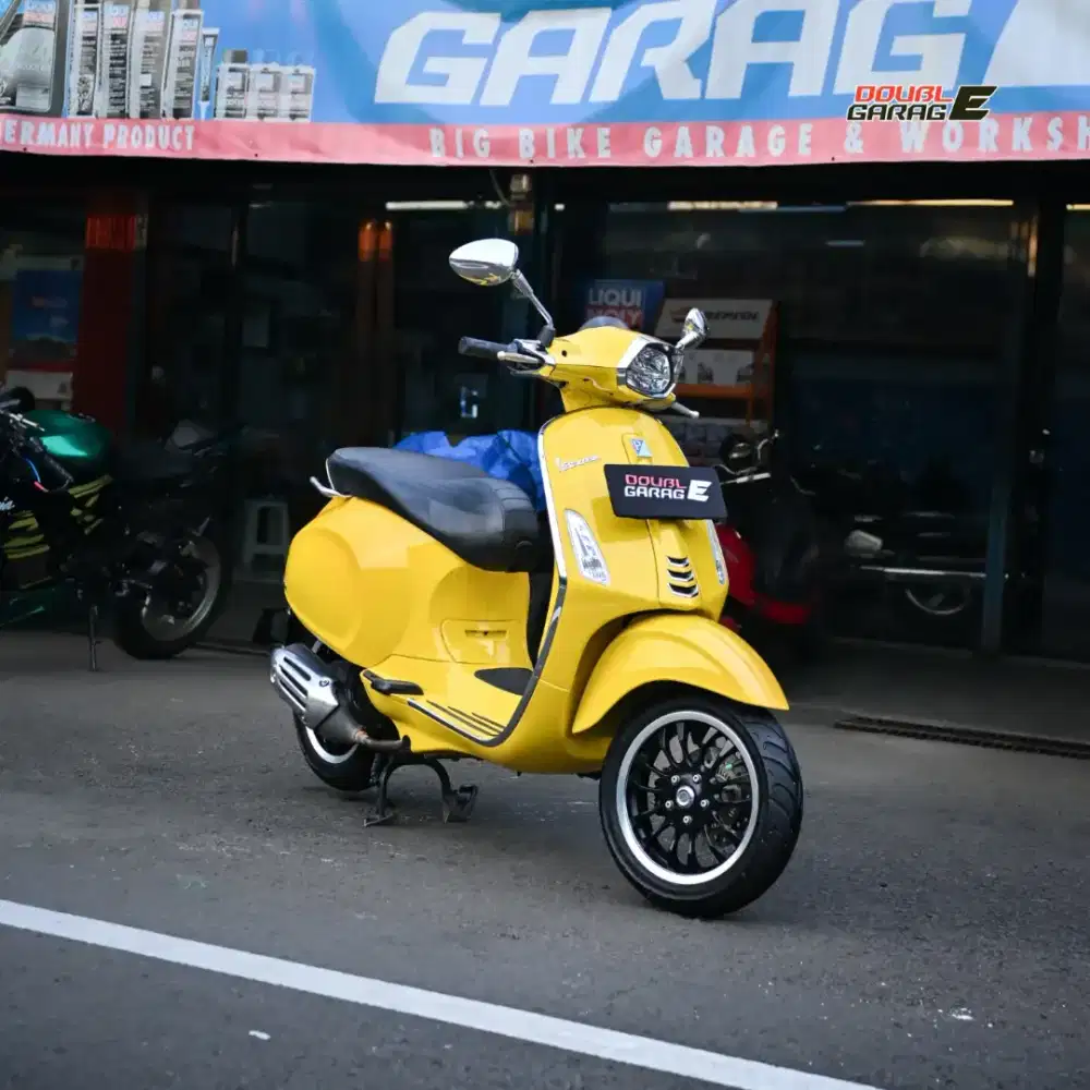VESPA SPRINT 150 iGET KUNING 2023
‎LOW KILOMETER