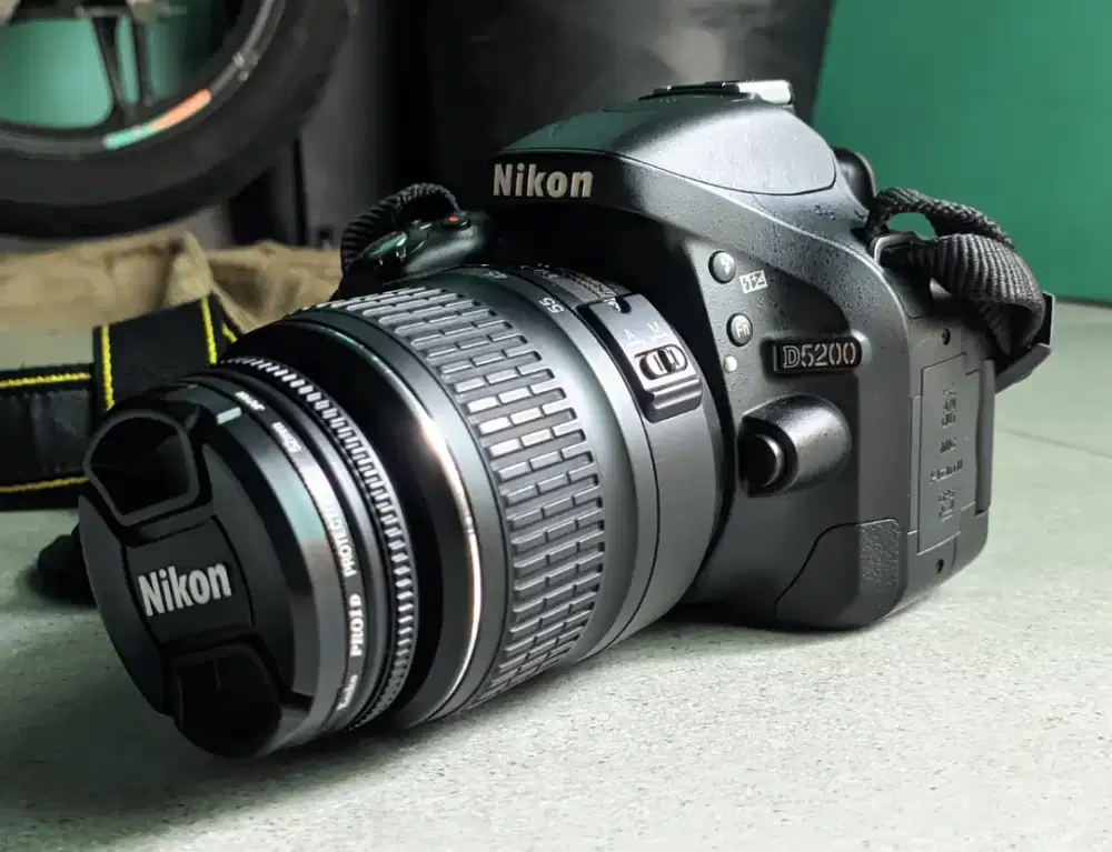 Nikon D5200 + lensa 18-55