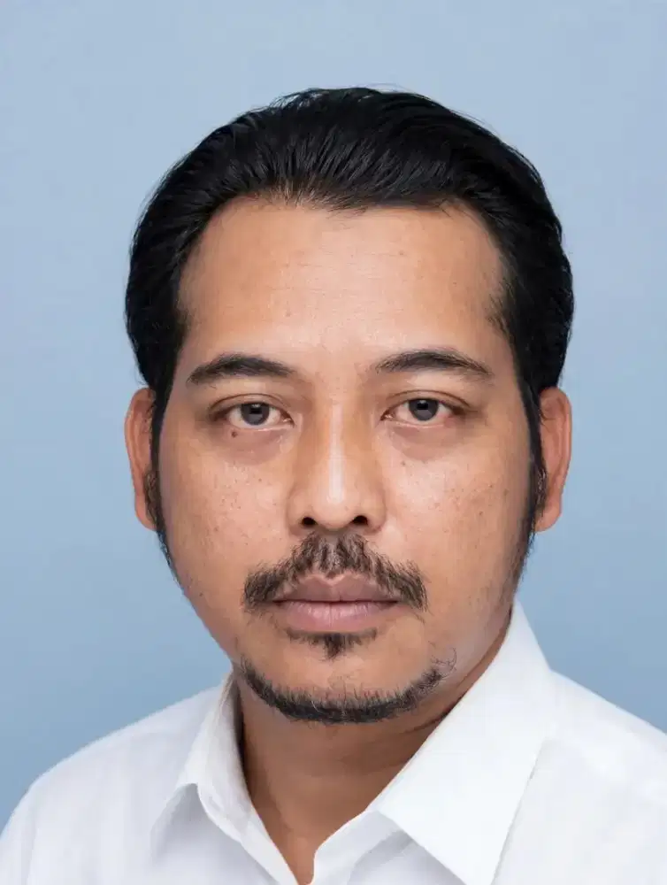 Sy mencari lowongan kerja sebagi drive