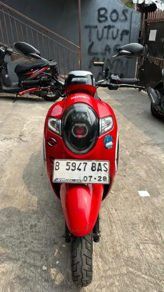 Scoopy 2020 merah