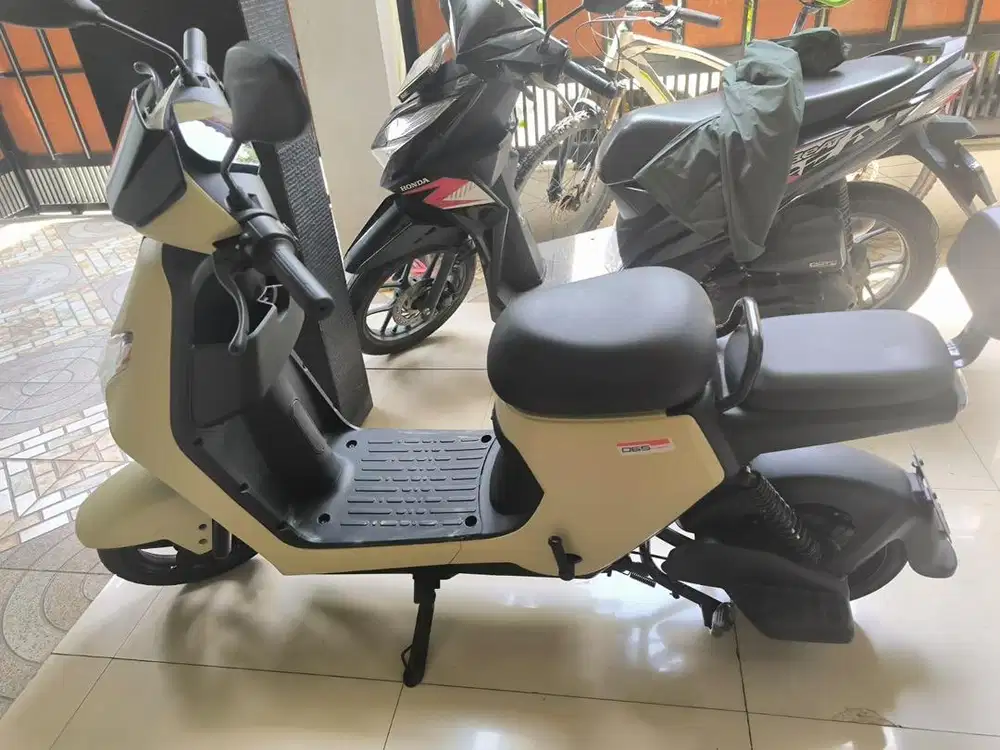 Sepeda listrik U-winfly