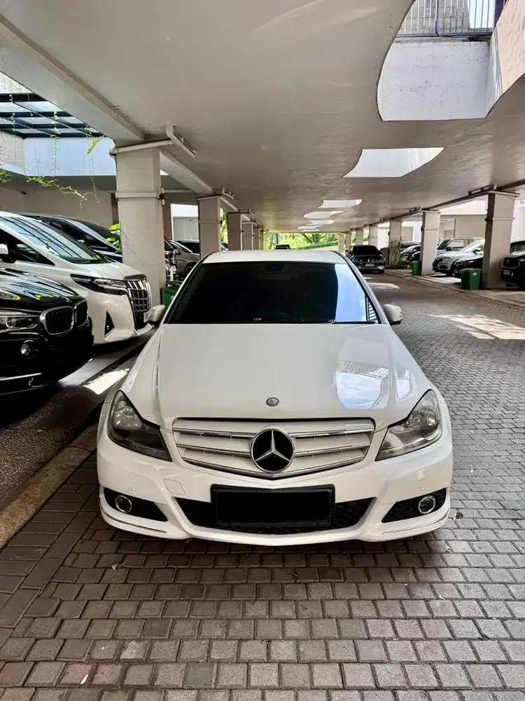BU HARGA CASH! MERCY C200 AVANTGARDE CGI AMG 2012 SUPER ISTIMEWA KEREN