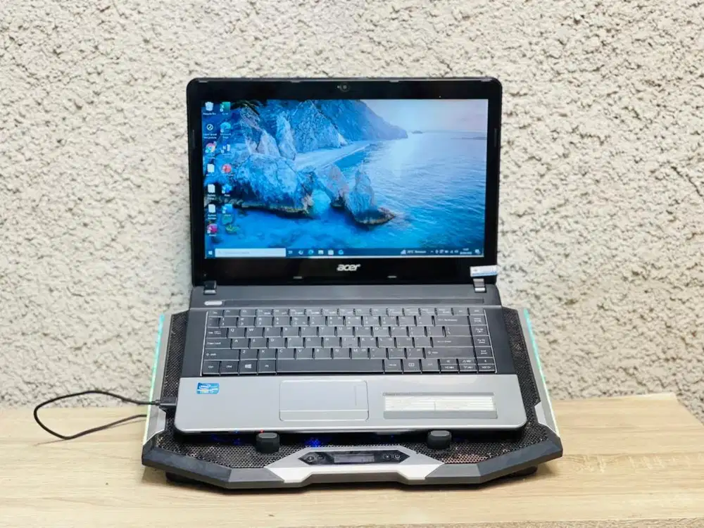 Acer E1-471 Core i7 RAM 8GB SSD 128GB + HDD 500GB Layar 14 Inch