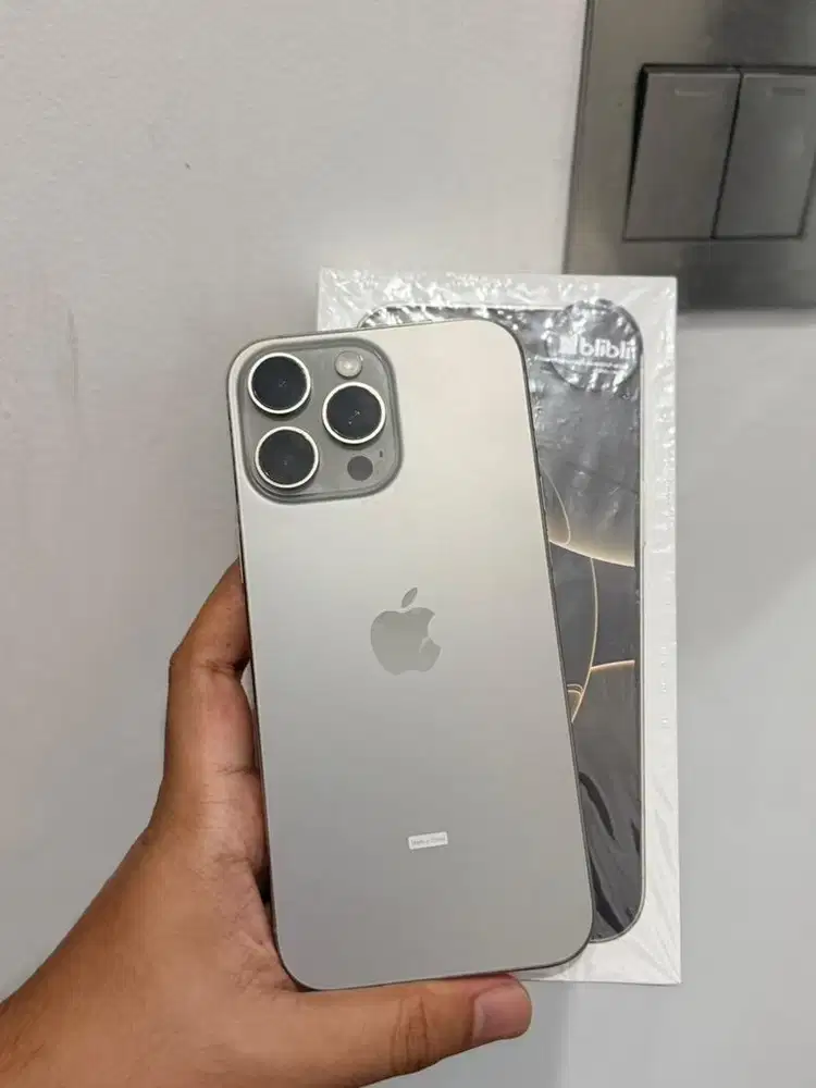 iPhone 16 Pro Max 512gb Natural Titanium Lengkap Mulus Grs Juli 2027