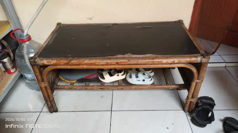 Meja Dapur Seken